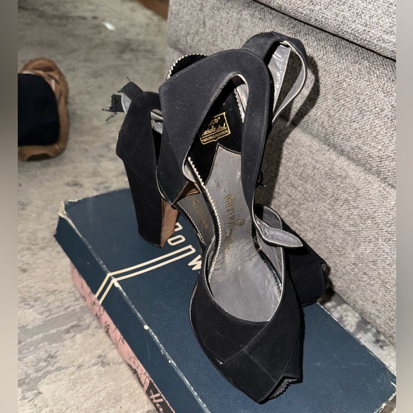 1940s vintage black peep toe heels - Picture 10 of 11